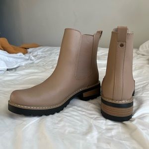 Tan Beige Target Tall Chelsea Boots